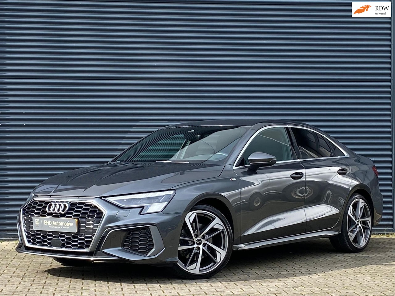 Audi A3 Limousine - 35 TFSI | 3x S-line | Sportstoelen | Navi | LED | Matrix | Virtual - AutoWereld.nl