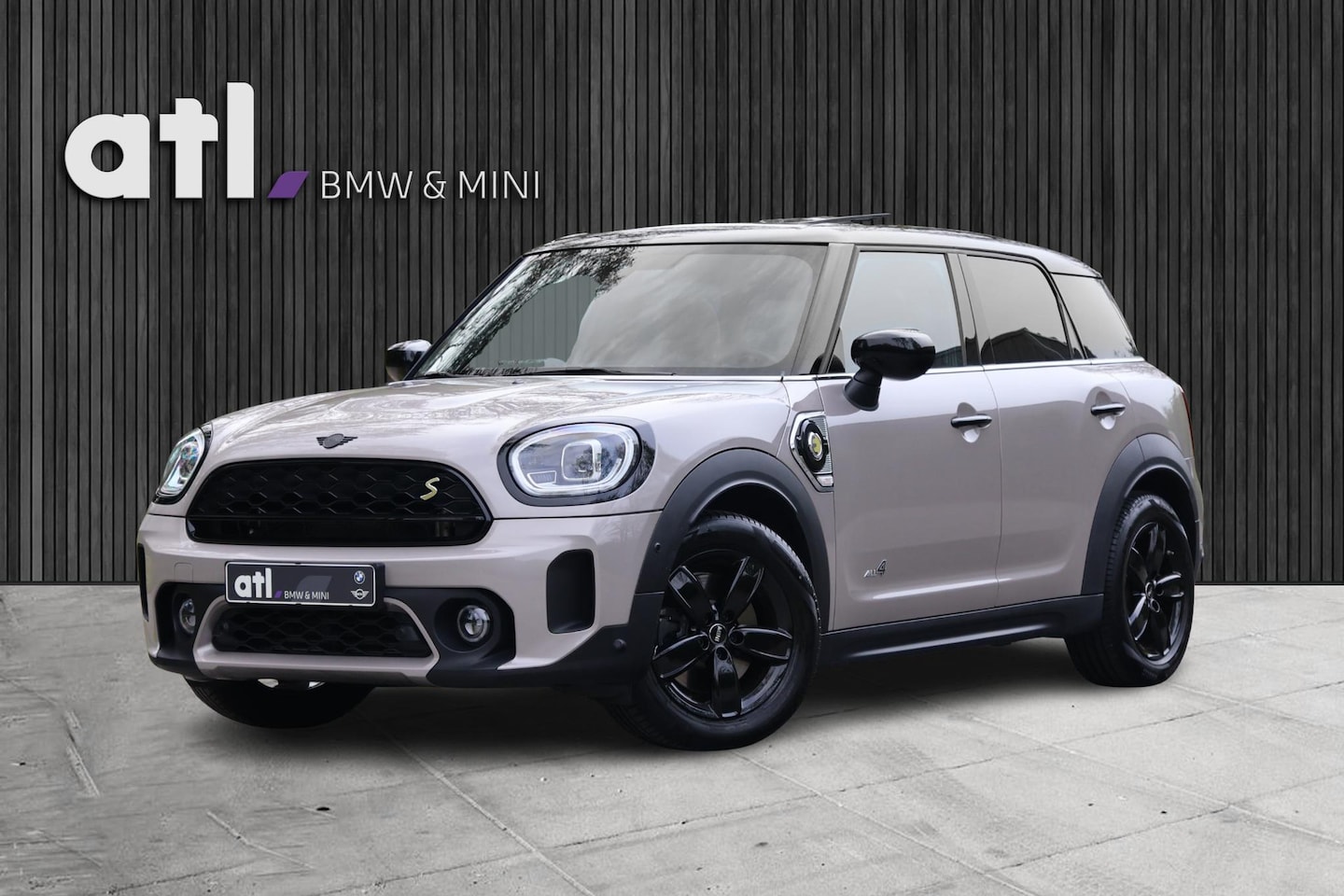 MINI Countryman - Mini 2.0 Cooper S E ALL4 Classic Pano, Navi, Apple CarPlay, Achteruitrijcamera, Keyless, s - AutoWereld.nl