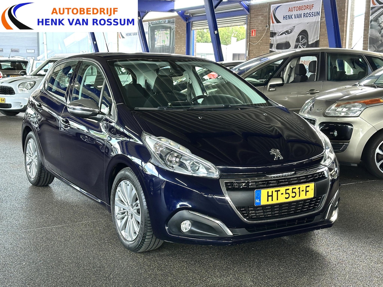 Peugeot 208 - 1.6 BlueHDi Blue Lease Executive Euro 6 diesel | Navi | Carplay | Clima | PDC | NAP. - AutoWereld.nl