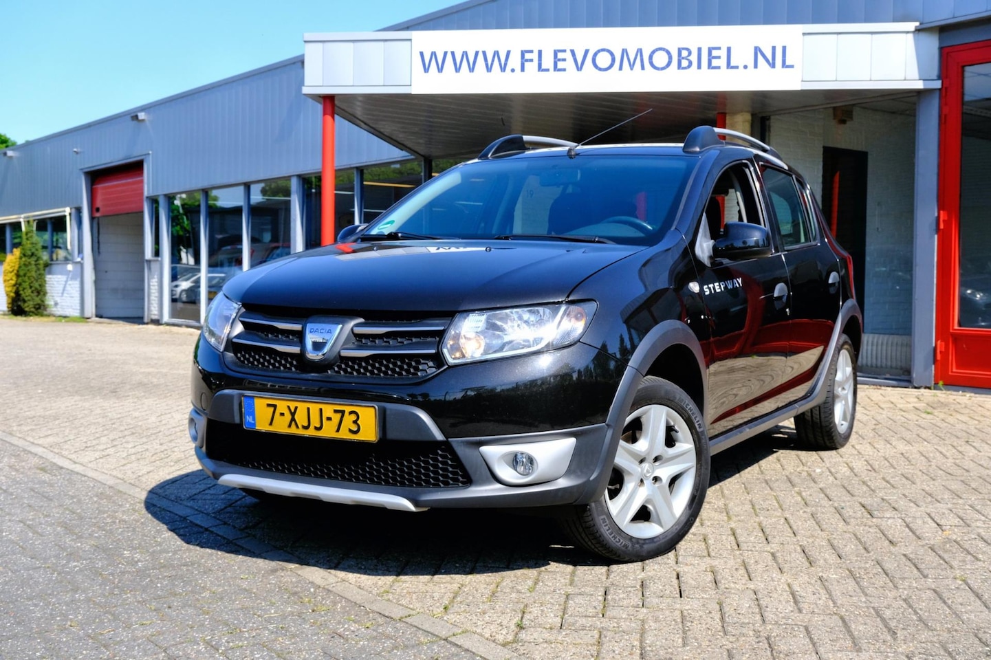 Dacia Sandero Stepway - 0.9 TCe Lauréate Navi|Airco|Cruise - AutoWereld.nl
