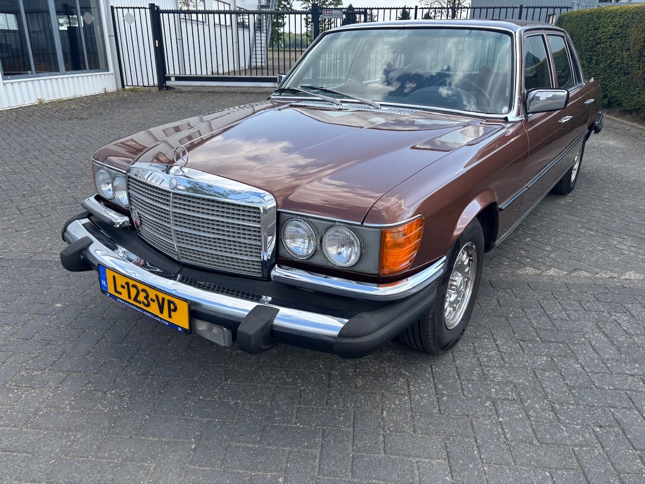 Mercedes-Benz 450 - 450 SEL lang V8 USA - AutoWereld.nl