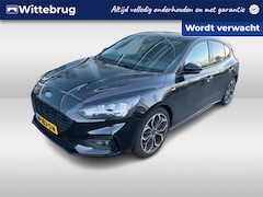 Ford Focus - 1.5 EcoBoost Vignale / Navigatie / Camera / Stoel-stuur-voorruit verwarming / Lichtmetaal