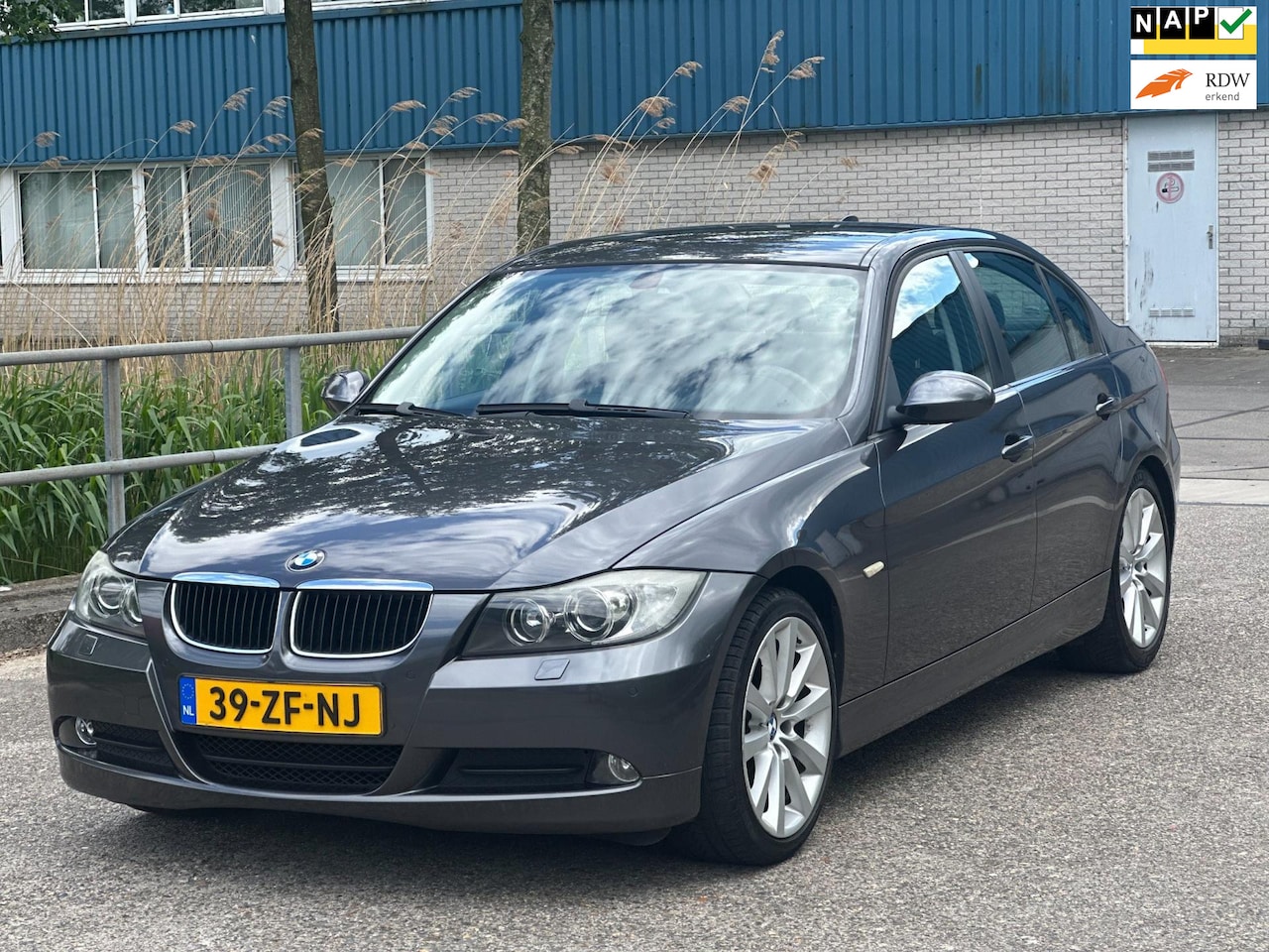 BMW 3-serie - 318i Business Line!2008!Navi!BTW!LM. velgen!PDC! - AutoWereld.nl