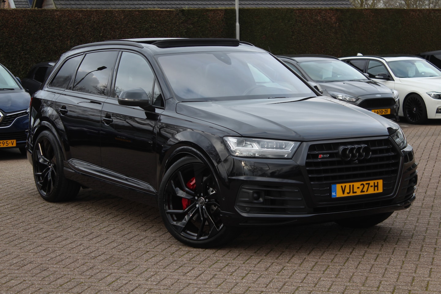 Audi SQ7 - 4.0 TDI quattro GRIJS KENTEKEN / Trekhaak / Panoramadak / 360Camera / Head-up / 23'' / Luc - AutoWereld.nl
