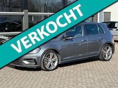 Volkswagen Golf - 1.6 TDI Highline R-Line Panoramadak Navi Camera Carplay