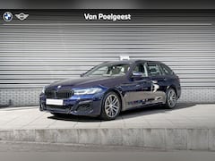 BMW 5-serie Touring - 530e High Executive / M Sportpakket / Glazen panoramadak / Trekhaak