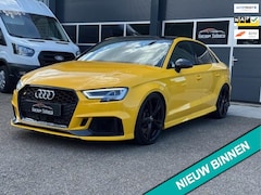 Audi RS3 - Quattro 2.5-400PK, panoramadak, virtueel cockpit en heeft maar 28886 km gelopen. Officiele