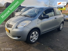 Toyota Yaris - 1.0 VVTi Terra 117.249 km nap