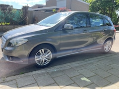 Mercedes-Benz B-klasse - 180 Zeer goed onderhouden Mercedes Benz B klasse automaat