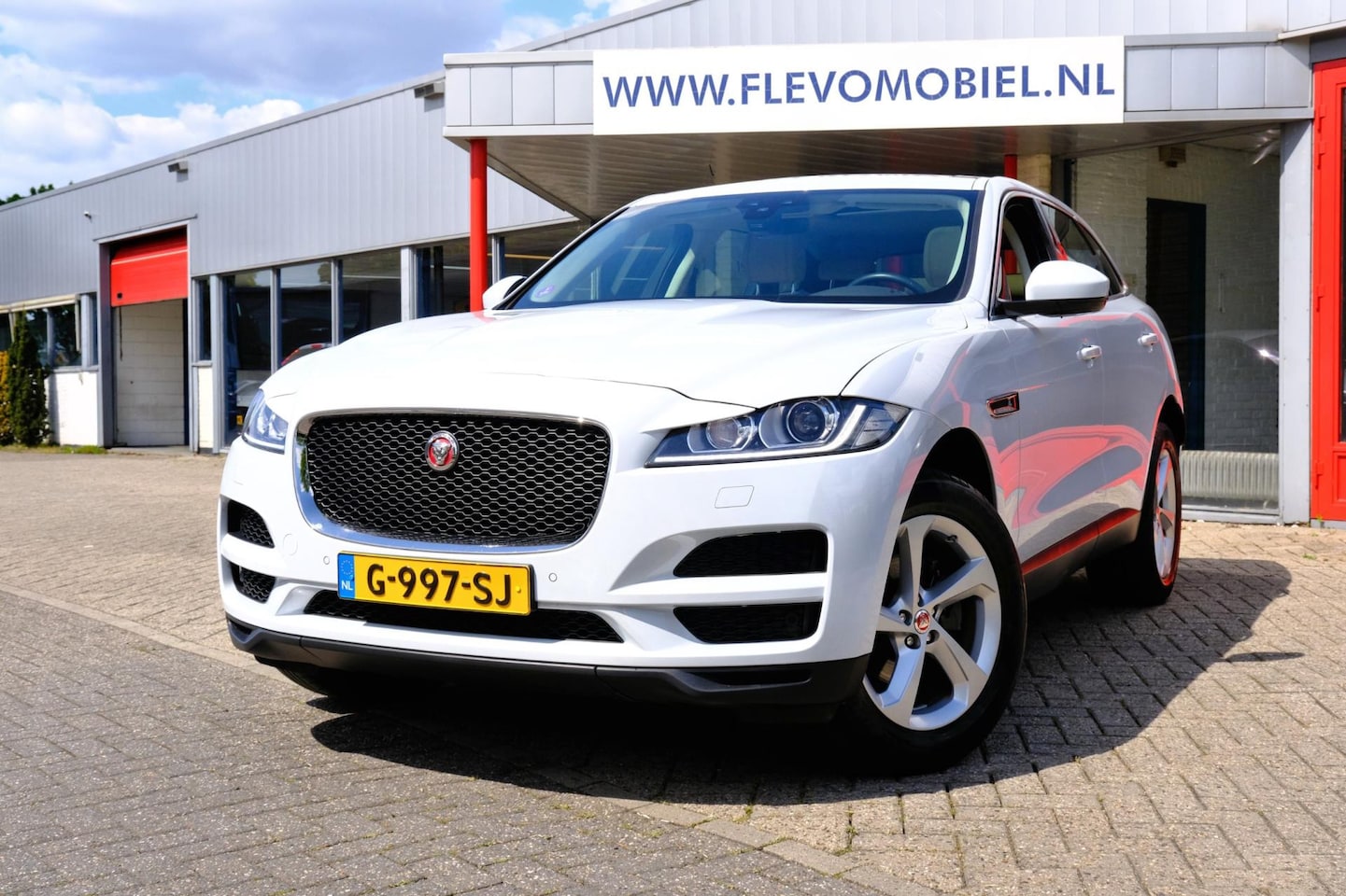 Jaguar F-Pace - 2.0t AWD 250pk Premium Edition Aut. Pano|Leder|Cam|Apple CarPlay|Navi - AutoWereld.nl