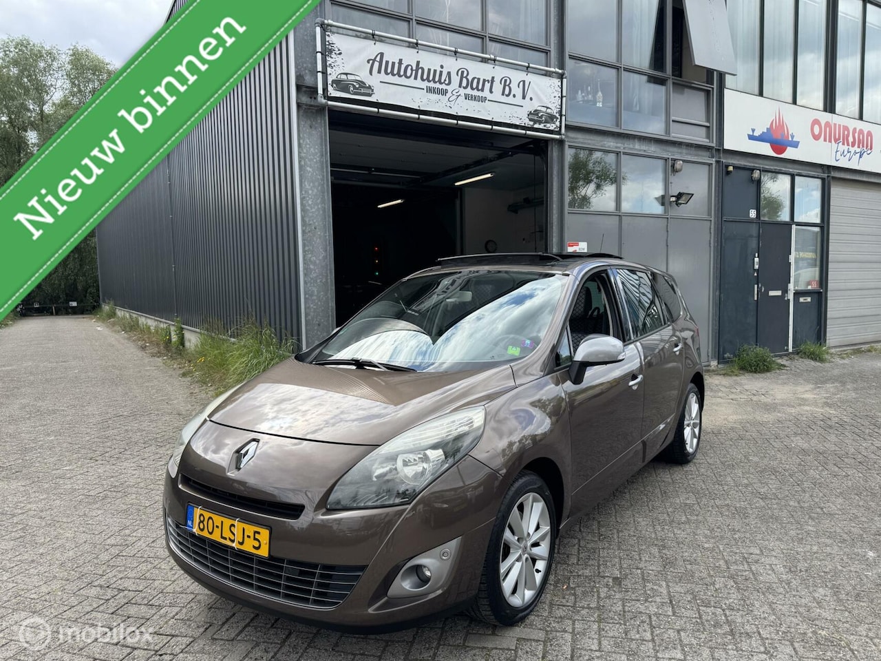 Renault Scénic - 2.0 Privilege Automaat! Panodak! Nieuwe APK! NAP Logisch! - AutoWereld.nl
