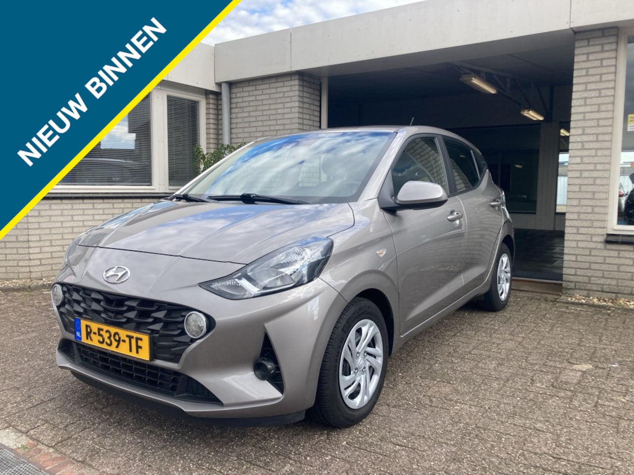 Hyundai i10 - 1.0 Comfort AUTOMAAT / Carplay - AutoWereld.nl