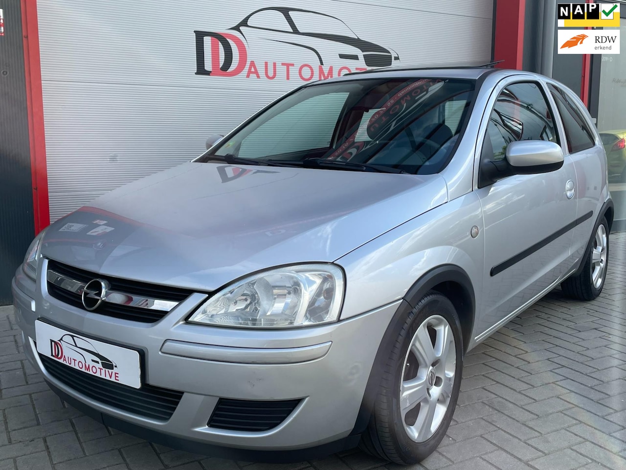 Opel Corsa - 1.2-16V Maxx AIRCO/SCHUIFDAK/ELEK PAKKET - AutoWereld.nl