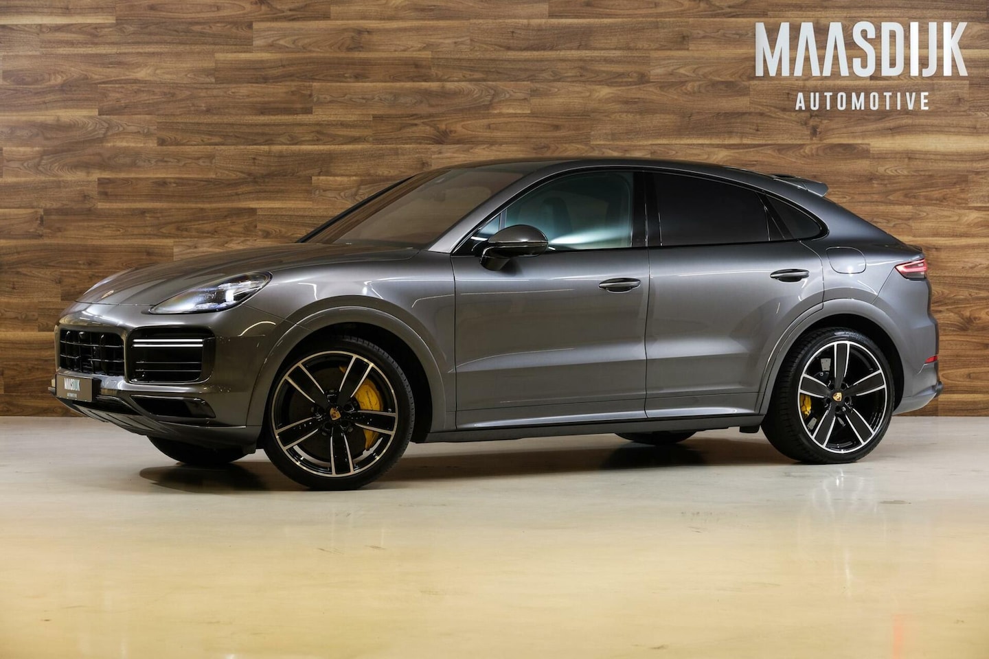 Porsche Cayenne Coupé - 4.0 Turbo S E-Hybrid|Sportdesign|PCCB|HUD|Pano - AutoWereld.nl