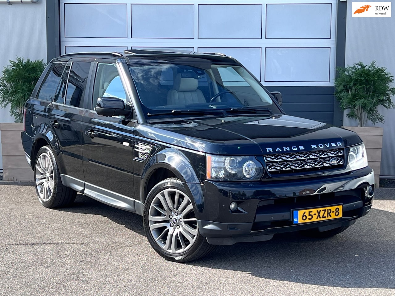 Land Rover Range Rover Sport - 3.0 SdV6 HSE / SCHUIFDAK / NAP / NAVI / 360 CAMERA / LEER / XENON / ZEER NETTE AUTO / INRU - AutoWereld.nl