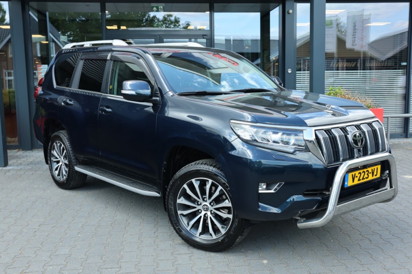 Toyota Land Cruiser 150 - 2.8 D-4D 5DRS PROFESSIONAL A/T VAN - AutoWereld.nl