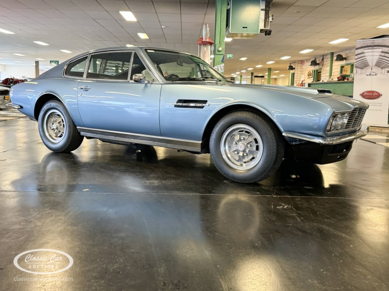 Aston Martin DBS - V8  - ONLINE AUCTION - AutoWereld.nl