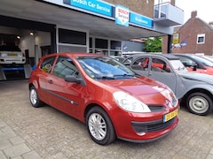 Renault Clio - 1.4-16V BNS LINE