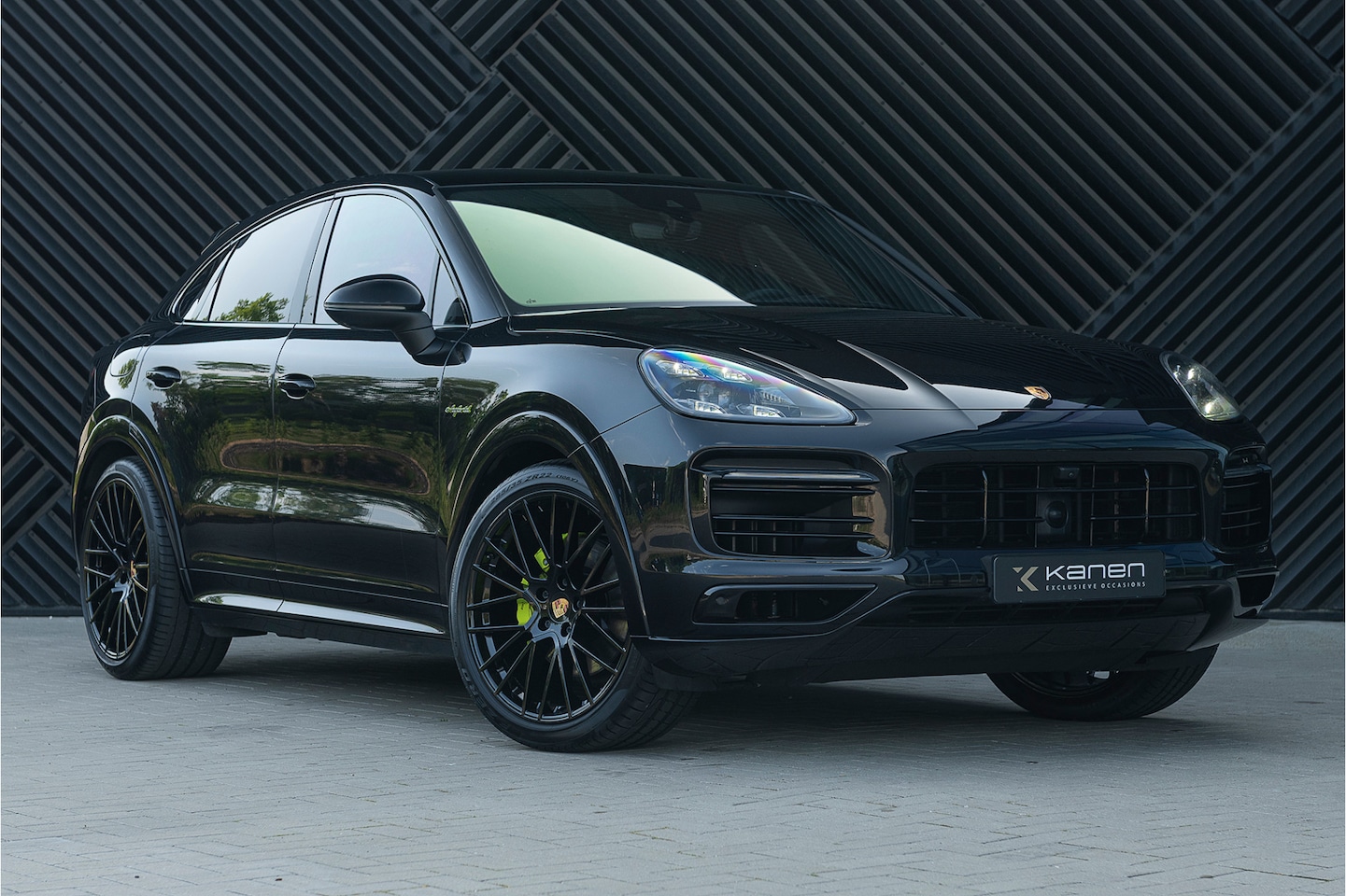 Porsche Cayenne Coupé - 3.0 E-Hybrid Sport Design ACC Pano GTS stoel PDLS+ Matrix AchterasBest. Sport Chrono 360Ca - AutoWereld.nl