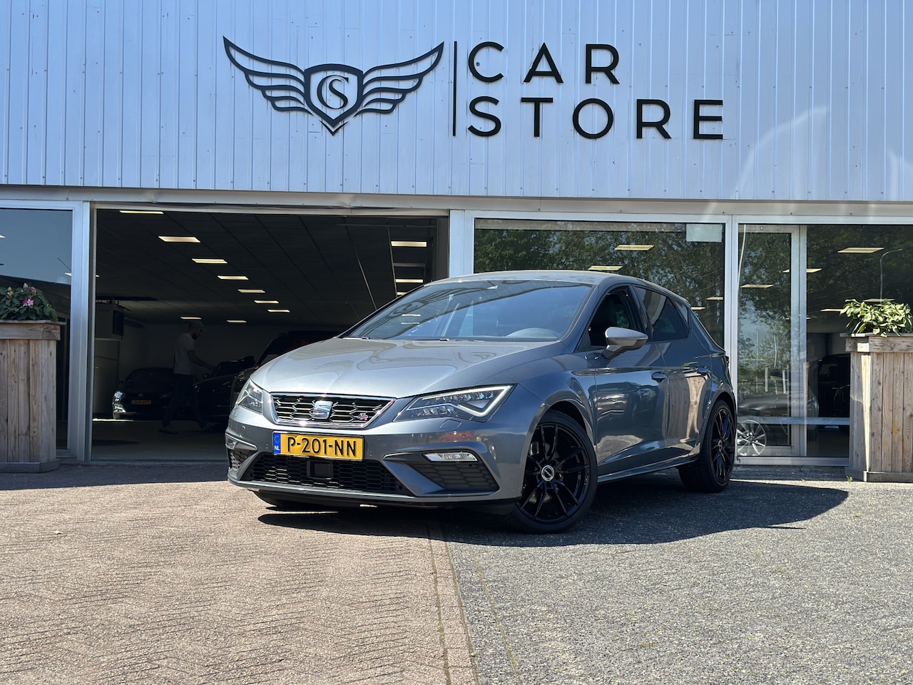 Seat Leon ST - 2.0 TDI FR Business Intense |CARPLAY|VIRTUAL DASH|LED|ST VWM|NAV|SPORT - AutoWereld.nl