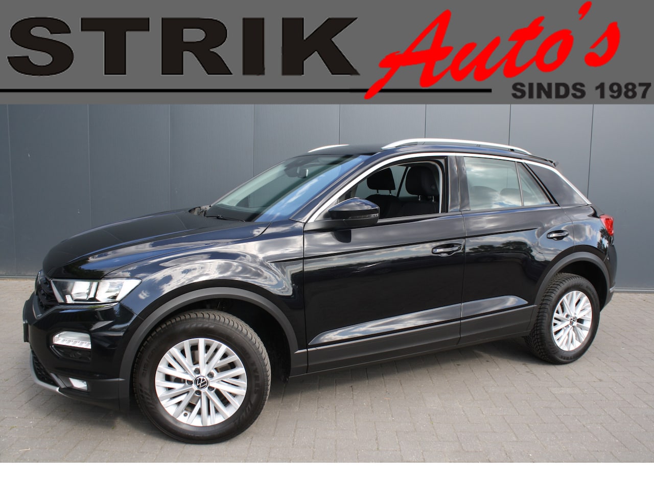 Volkswagen T-Roc - 1.5 TSI Style Business - NAVIGATIE - CAMERA - 1e EIGENAAR - AutoWereld.nl