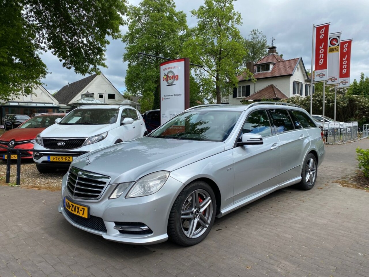 Mercedes-Benz E-klasse Estate - ESTATE 220 CDI AMG  AUTOMAAT / NAVI / CRUISE CTR. / TREKHAAK - AutoWereld.nl