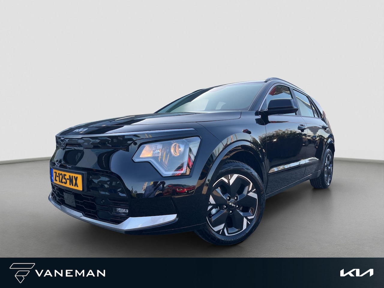 Kia Niro EV - DynamicLine 64.8 kWh Automaat | Navi | Camera | Cruise | LMV | H-Leder | - AutoWereld.nl