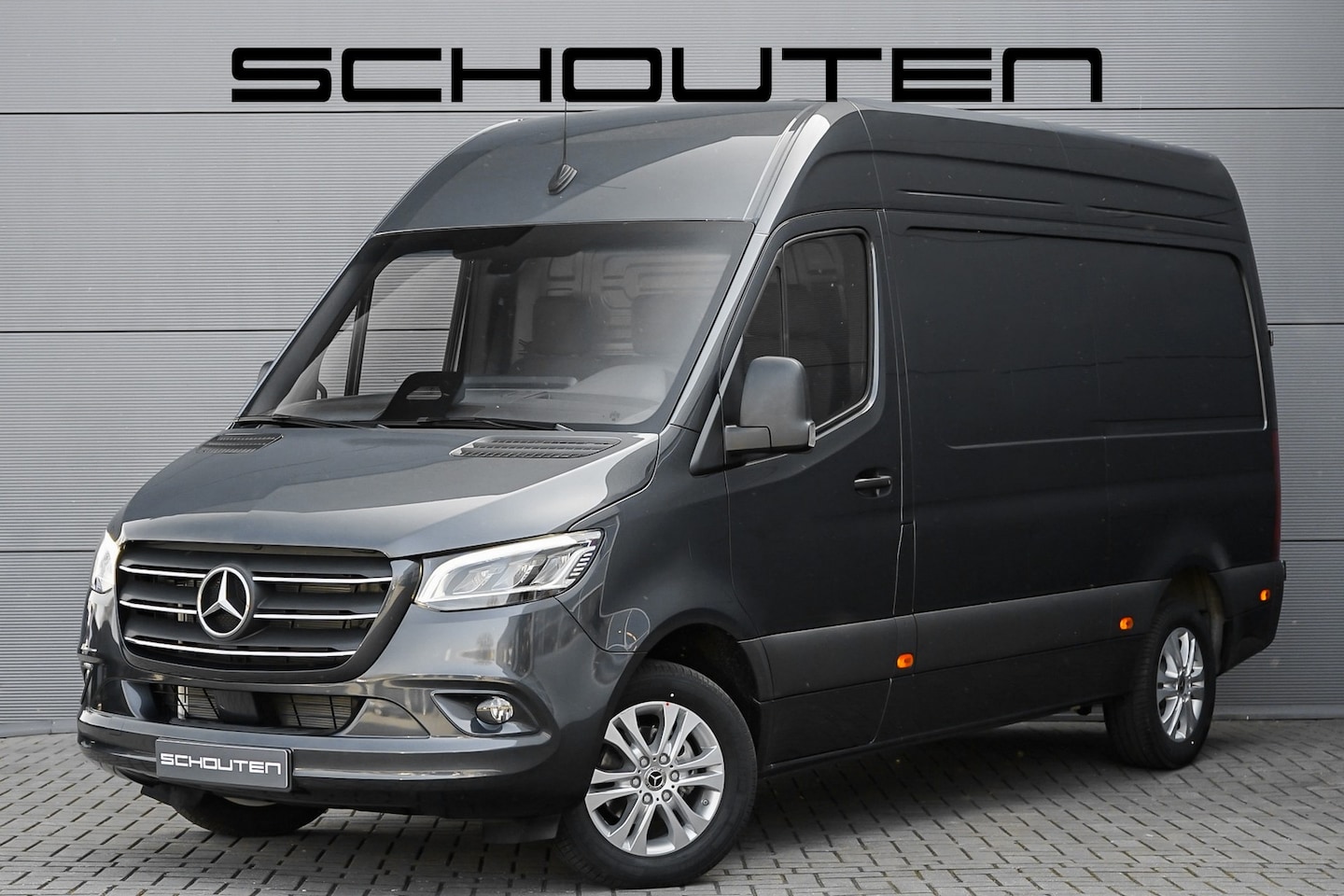 Mercedes-Benz Sprinter - 319 1.9 CDI L2H2 RWD Distronic Camera LED Navi Trekhaak 3.5T - AutoWereld.nl