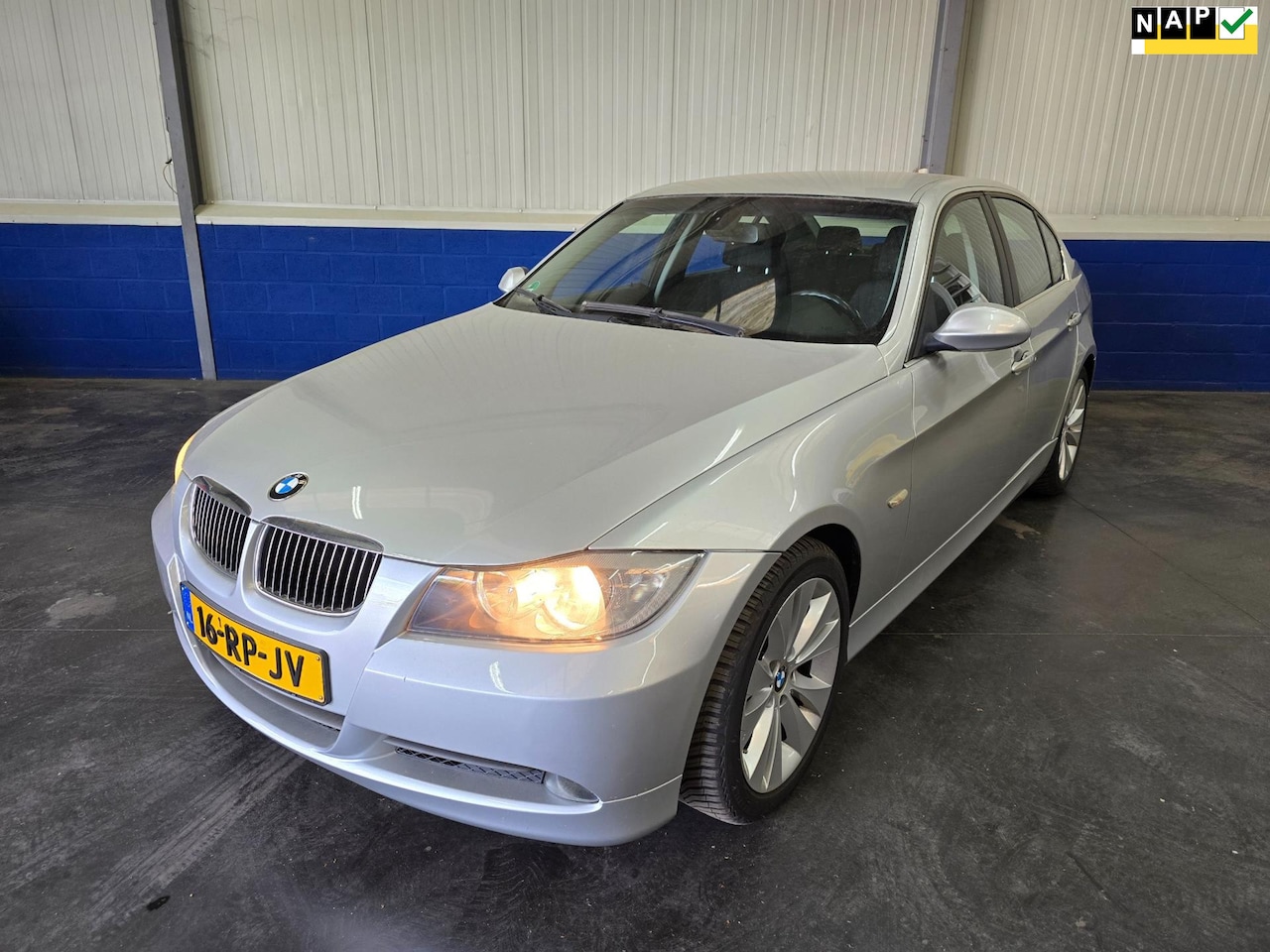 BMW 3-serie - 325i Dynamic Executive 325i Dynamic Executive - AutoWereld.nl