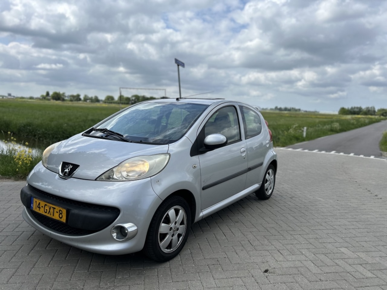 Peugeot 107 - 1.0-12V XS Pano Elek. Ramen Nwe APK - AutoWereld.nl
