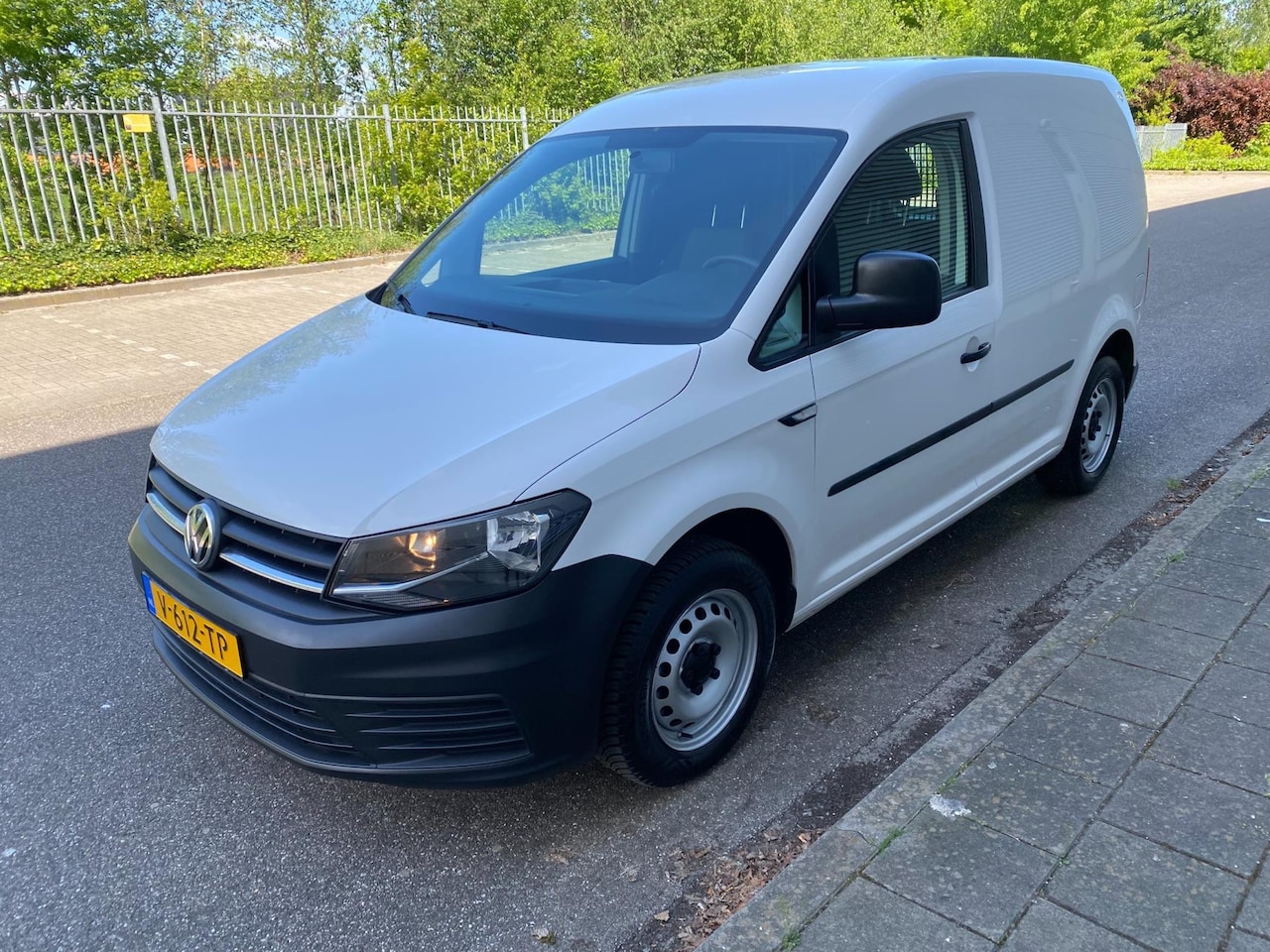 Volkswagen Caddy - 2.0 TDI L1H1 BMT Economy Business MET AIRCO NIEUW STAAT AUTO - AutoWereld.nl