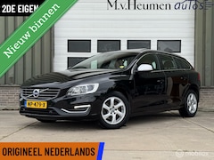 Volvo V60 - 2.0 D3 Nordic+ Luxury Sportstoel Schuifdak Standkachel Trekhaak