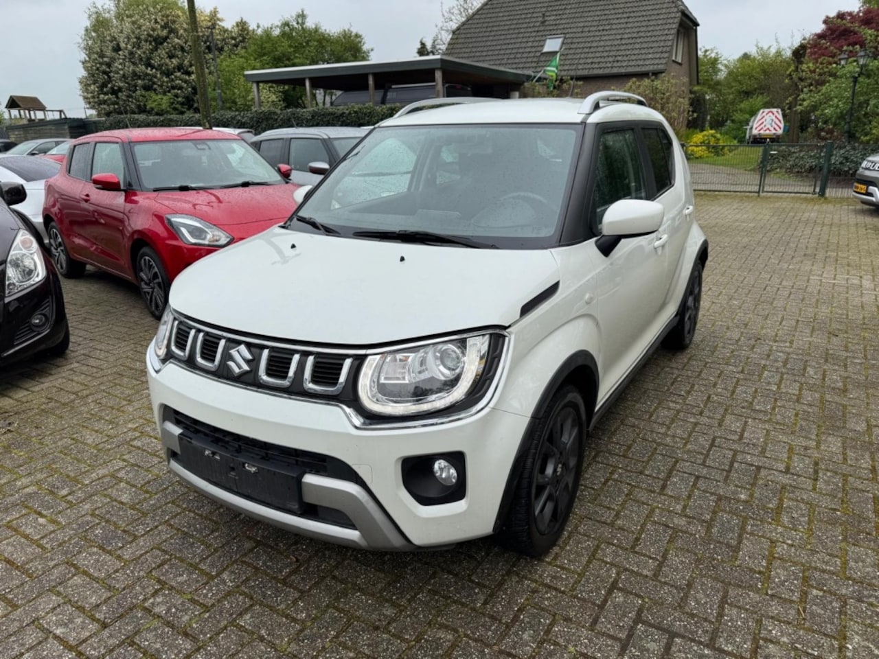 Suzuki Ignis - 1.2 Smart Hybrid Select automaat / navigatie - AutoWereld.nl