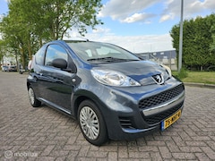 Peugeot 107 - 1.0-12V Urban Move