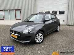 Suzuki Swift - 1.2 Style Smart Hybrid 2020 | Lage kmstand | Airco |