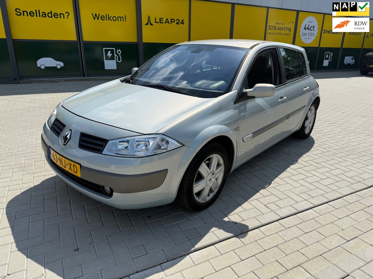 Renault Mégane - 1.6-16V Expression Luxe **INRUILER** - AutoWereld.nl