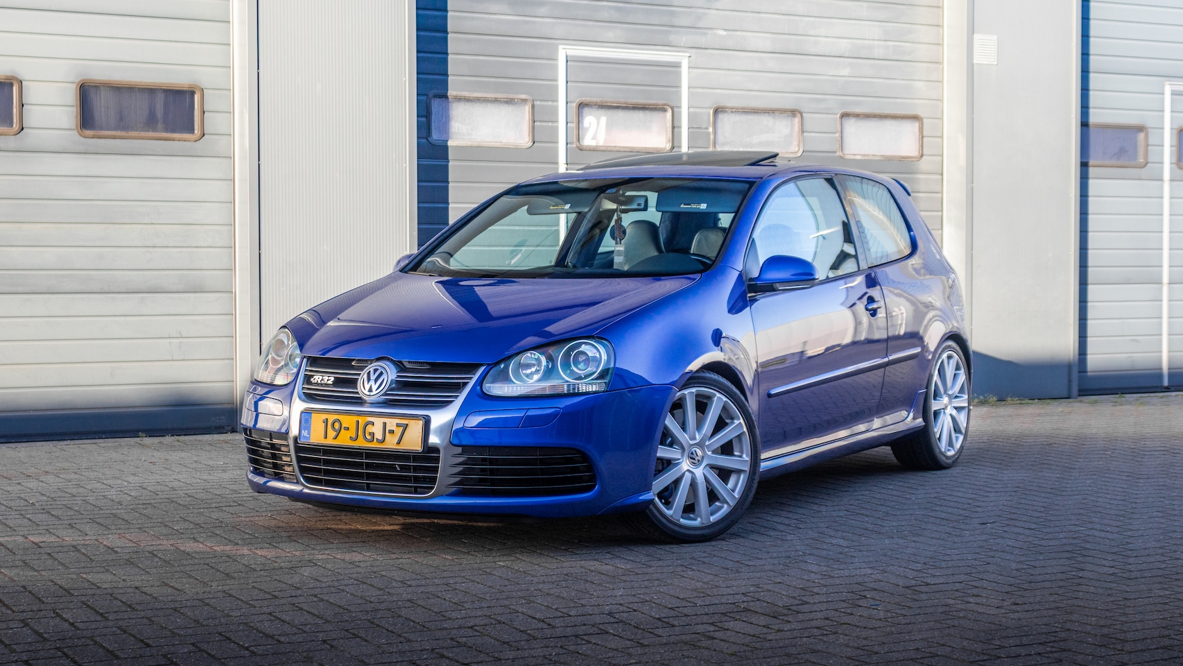 Volkswagen Golf - 3.2 R32 - AutoWereld.nl