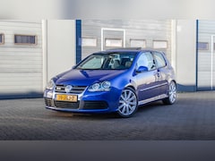 Volkswagen Golf - 3.2 R32