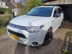 Mitsubishi Outlander - 2.0 PHEV instyle