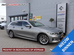 BMW 3-serie Touring - 330e eDrive Edition Leder | Sfeer | Navi | Camera | Stoelverwarming | Carplay | PDC | 2 La