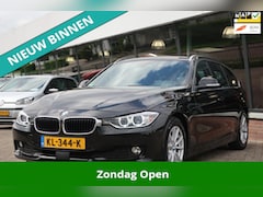 BMW 3-serie Touring - 320d EffitDyn Edit. High Exe. ADAP-CRUIS_PRO-NAVI_HUDUP_CAM_LED