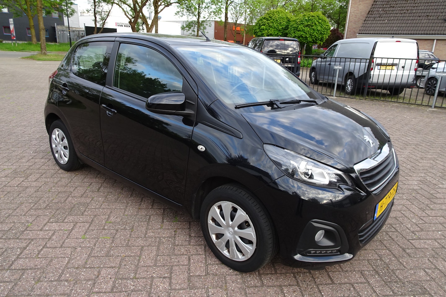 Peugeot 108 - 1.0 e-VTi Active 72 pk * 5 Drs. * AIRCO * Stb * Radio * - AutoWereld.nl