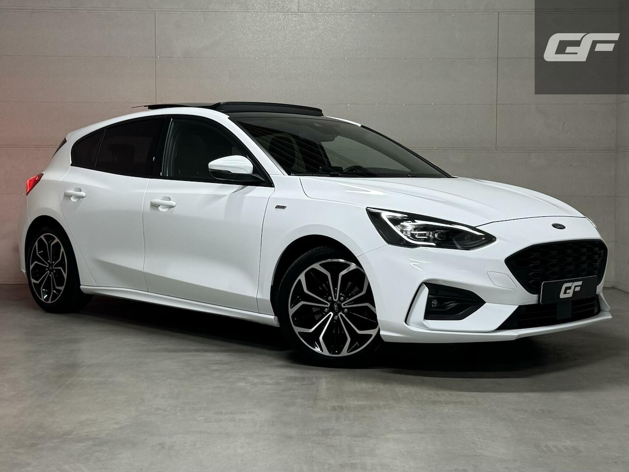 Ford Focus - 1.5 EcoBoost ST Line Pano ACC CarPlay Winterpack - AutoWereld.nl