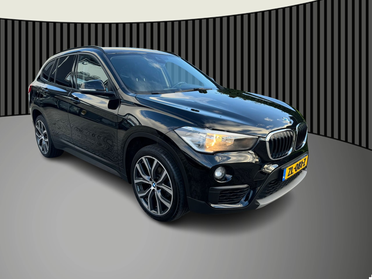 BMW X1 - sDrive16d cruise, lmv, clima - AutoWereld.nl