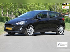 Ford Fiesta - 1.0 EcoBoost 95pk Connected / Naviagtie / Parkeersensoren voor én achter / Sportvelgen / C