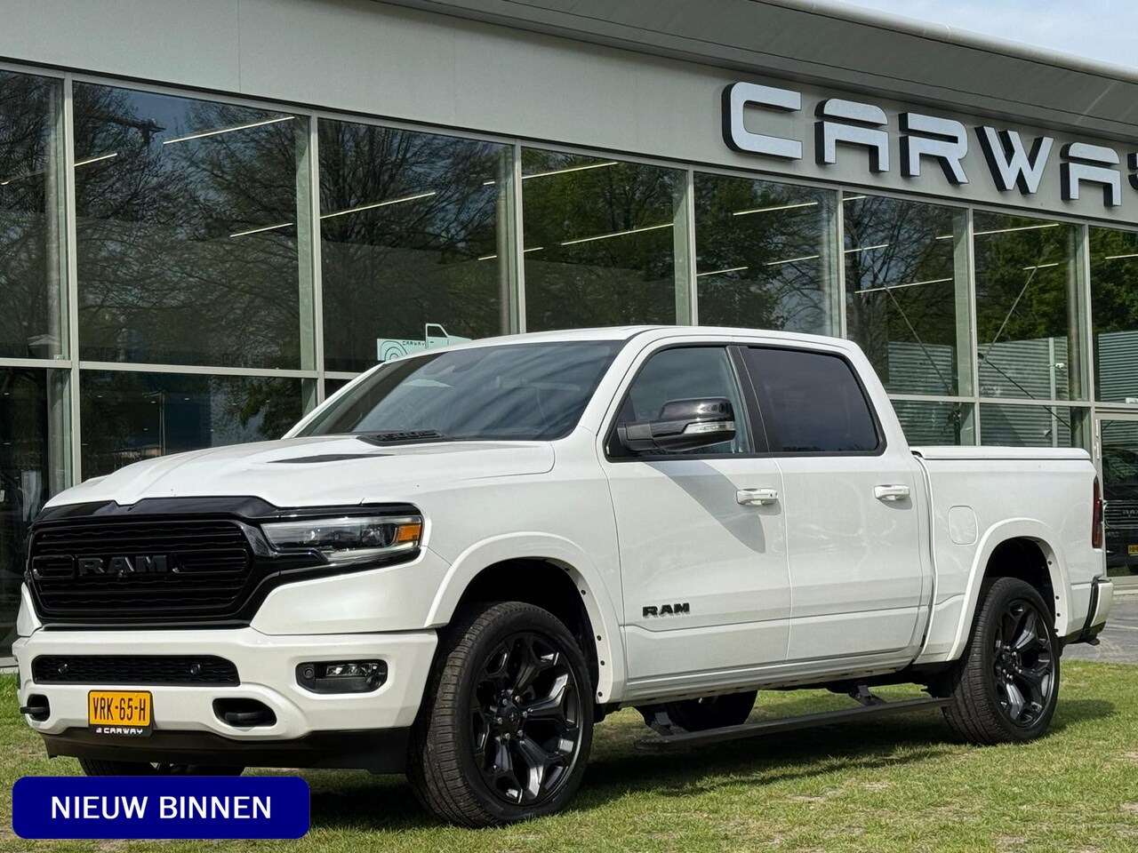 Dodge Ram Pick Up - 1500 Limited Night 5.7 V8 lpg NL-Auto - AutoWereld.nl