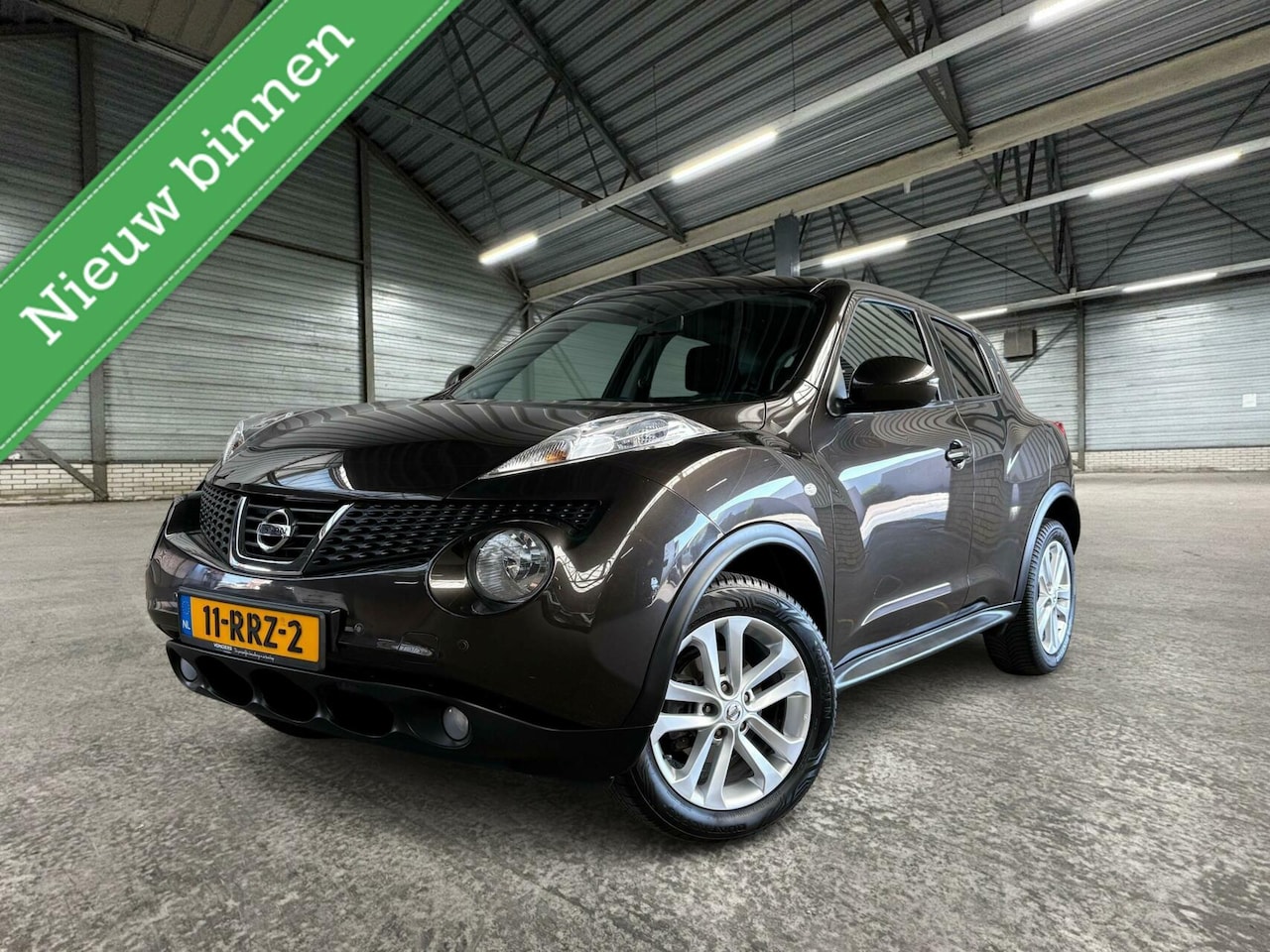 Nissan Juke - 1.6 Acenta | Nette staat | Trekhaak | Volledig onderhoud - AutoWereld.nl