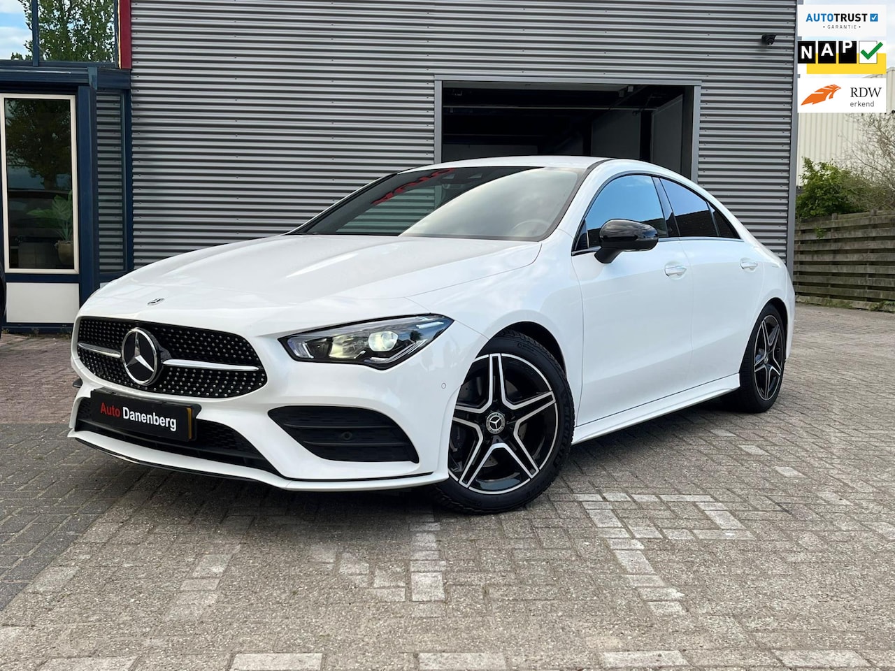 Mercedes-Benz CLA-Klasse - 220 Premium Plus 190pk NIEUW-STAAT - AutoWereld.nl