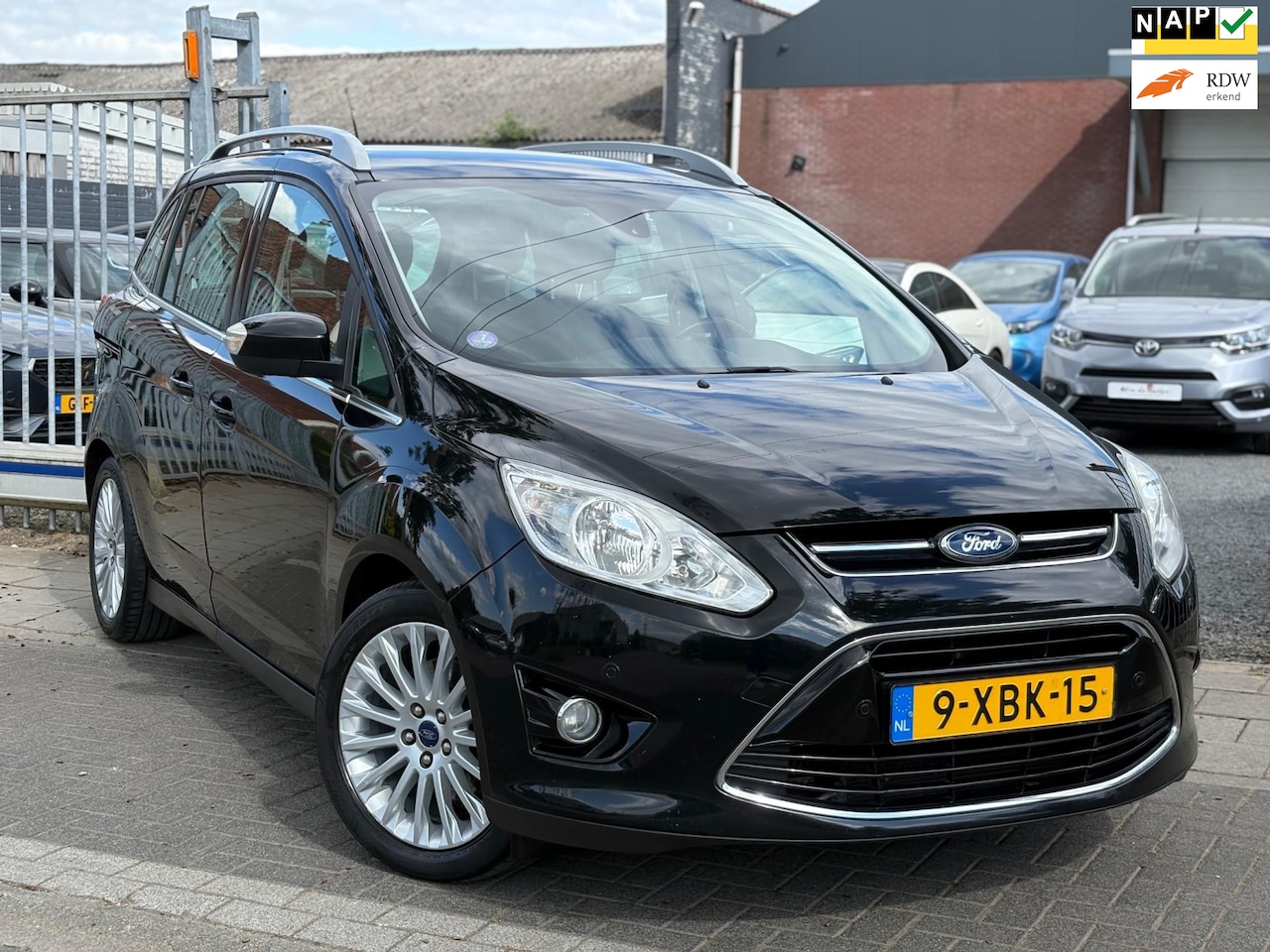 Ford Grand C-Max - 1.0 Edition Plus | NWE D-Riem | Climate control | Trekhaak | Cruise control | Camera | - AutoWereld.nl