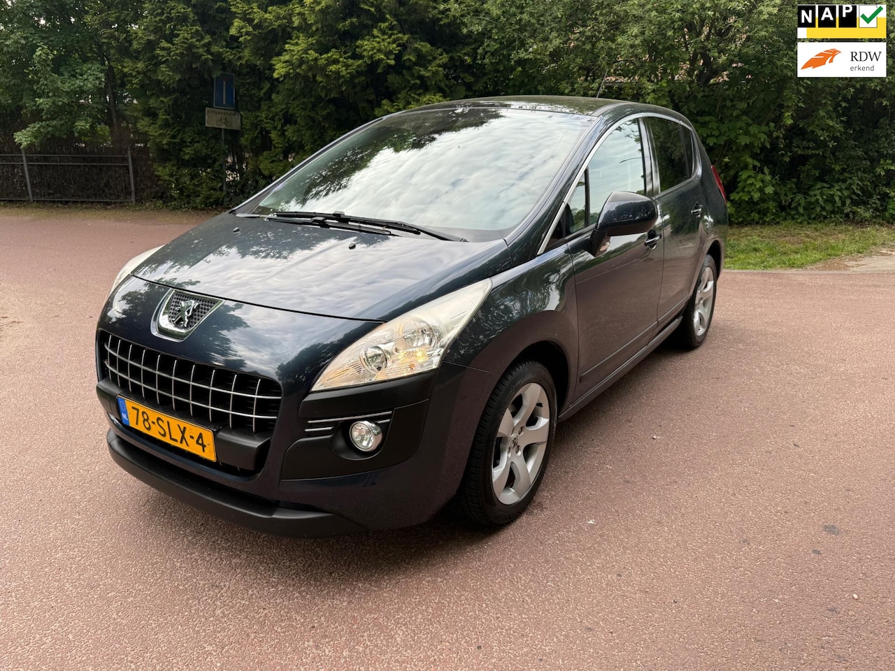 Peugeot 3008 - 1.6 VTi ST / Navi / Pano / Airco / PDC / NAP / Trekhaak/ - AutoWereld.nl